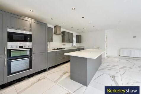 Kitchen/Living/Dining
