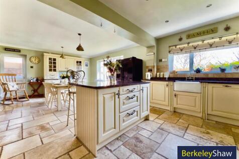 Kitchen/Living/ Dining Room