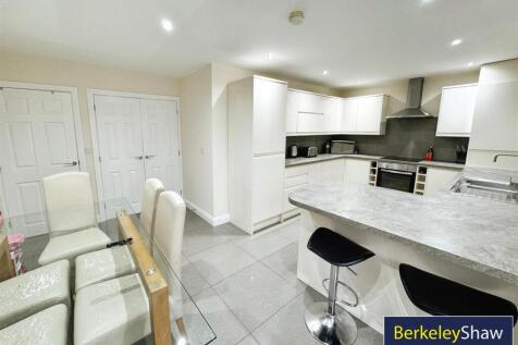Kitchen diner (2)