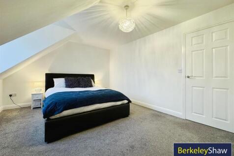 Bedroom 1(3)