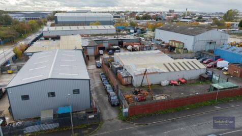 7 Bradman Road-06.jpg