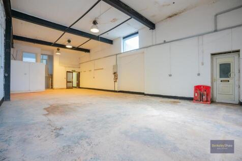 7 Bradman Road-11.jpg