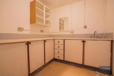 7 Bradman Road-15.jpg