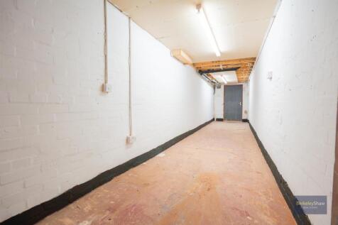 7 Bradman Road-16.jpg