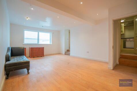 7 Bradman Road-21.jpg