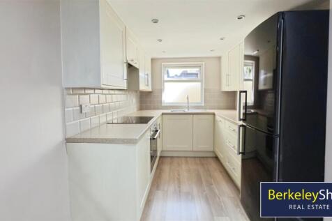 Basement Kitchen/Diner