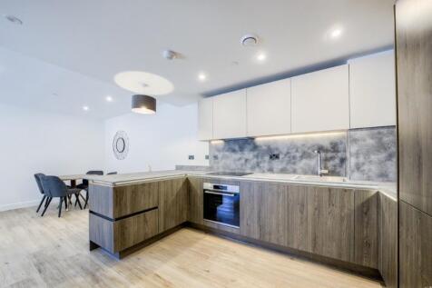 Kitchen 2 NEW.jpg