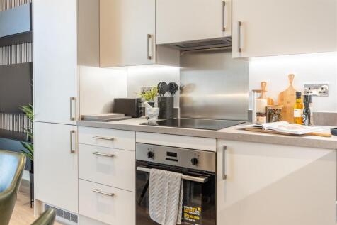 Boulevard Show Apartment-23.jpg