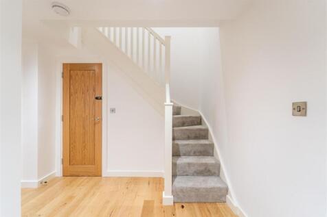 Flat 2, 48 Camden Street_03340.jpg