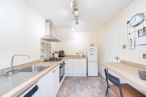 7 Jayne kitchen3