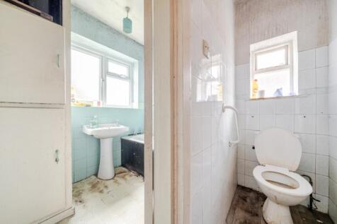 1371634-10-68f786b056175