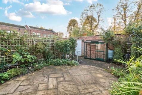 1371316-4-68f7a1cf6c130