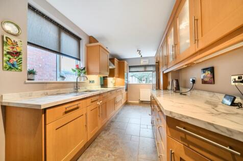 1376808-18-690e3229025eb