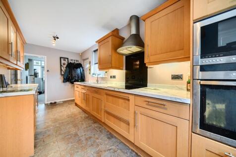 1376808-19-690e329f7ac8b