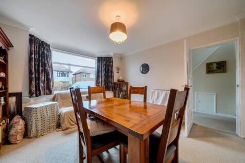 1376808-23-690e33bbeb996