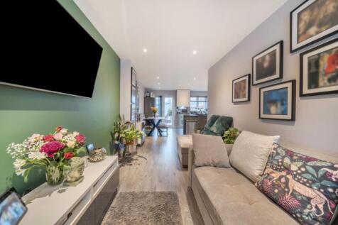 1384972-23-6928cb164d762