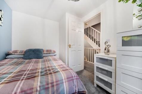 1384972-9-6928c71a2f957