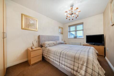 1384972-2-6928c4f472160