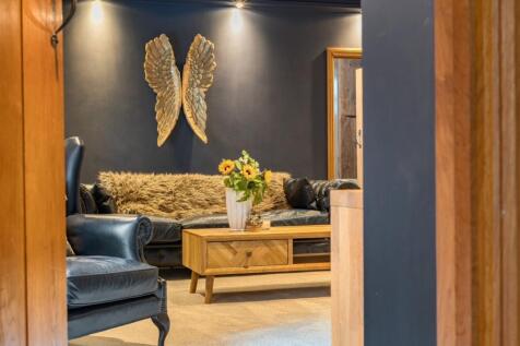 1360380-22-68e91bc97b191-ARW-1