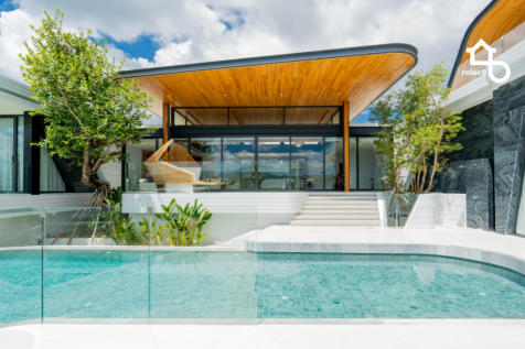 Front of Villa 2