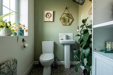 6 greenage rd-low-20.jpg
