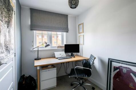 6 greenage rd-low-32.jpg