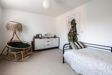 6 greenage rd-low-39.jpg