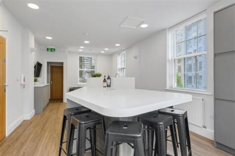 2 Clarendon St-Hi.jpg