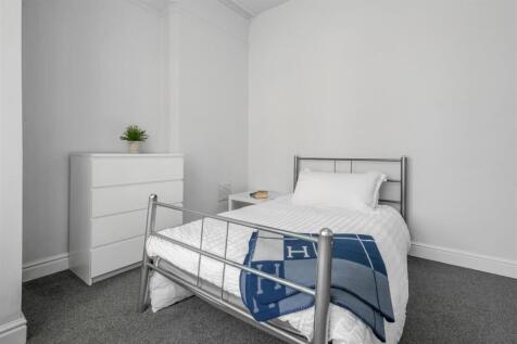 37 Burns St-Hi-6.jpg