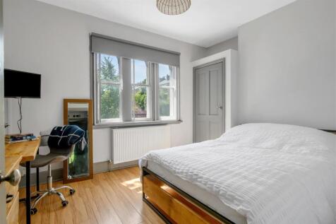 12 Forest Rd East-Hi-10.jpg