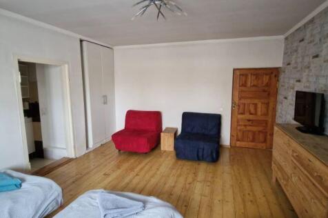 triple - family room