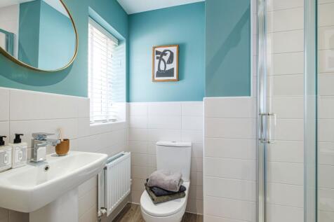 Interior view of the en suite in our 3 bed Ennerdale home