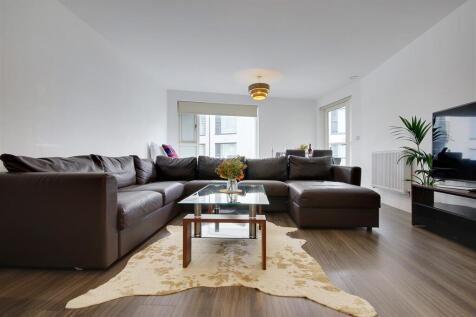 11 Open Plan Lounge-Kitchen-Diner B.jpg