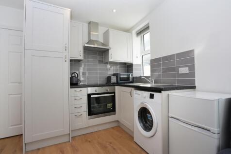 kitchen area 2.jpg