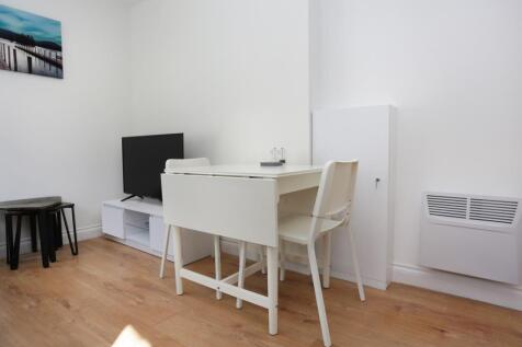 room 1.jpg