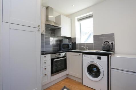 kitchen area 2.jpg