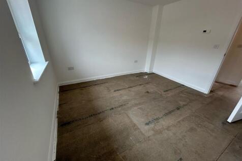 bedroom one.jpg