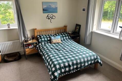 bed 1.jpg