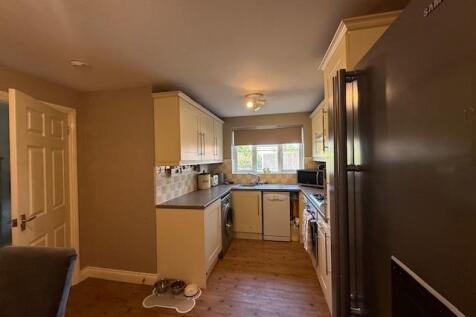 kitchen 2.jpg