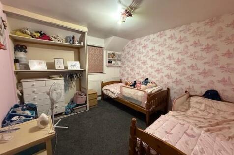 bed2.jpg