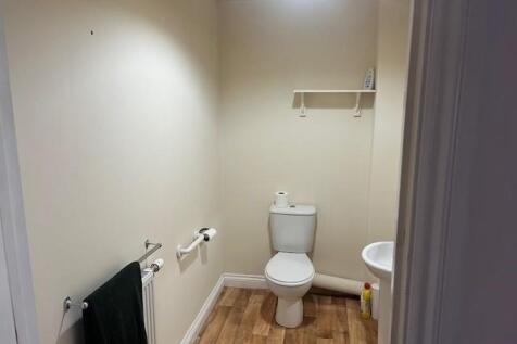cloakroom.jpg
