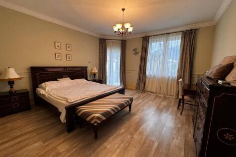 master bed room