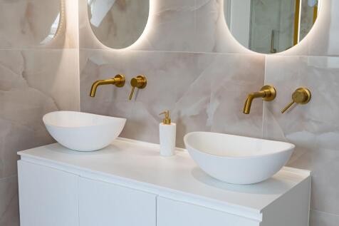 Bedrooms &amp; Bathrooms