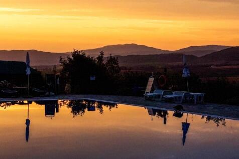 Sunrise over Pool