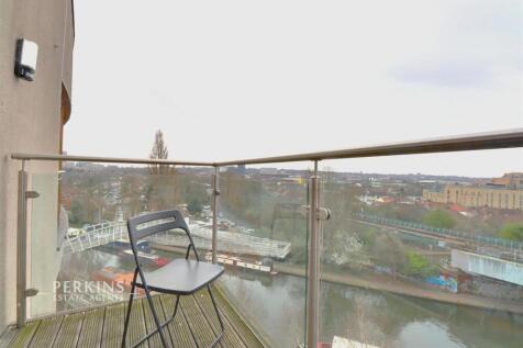 BALCONY.jpg