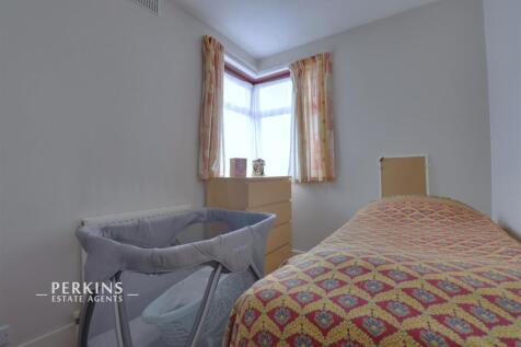 Bed 3.jpg