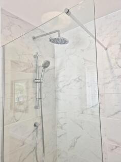 Example En Suite