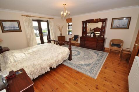 Rear Bedroom 2