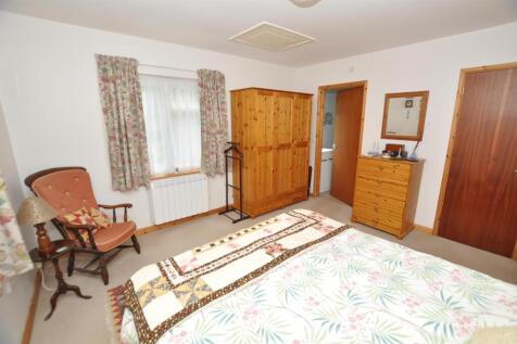 Rear Bedroom 4