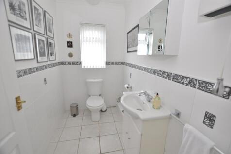 Cloakroom/WC